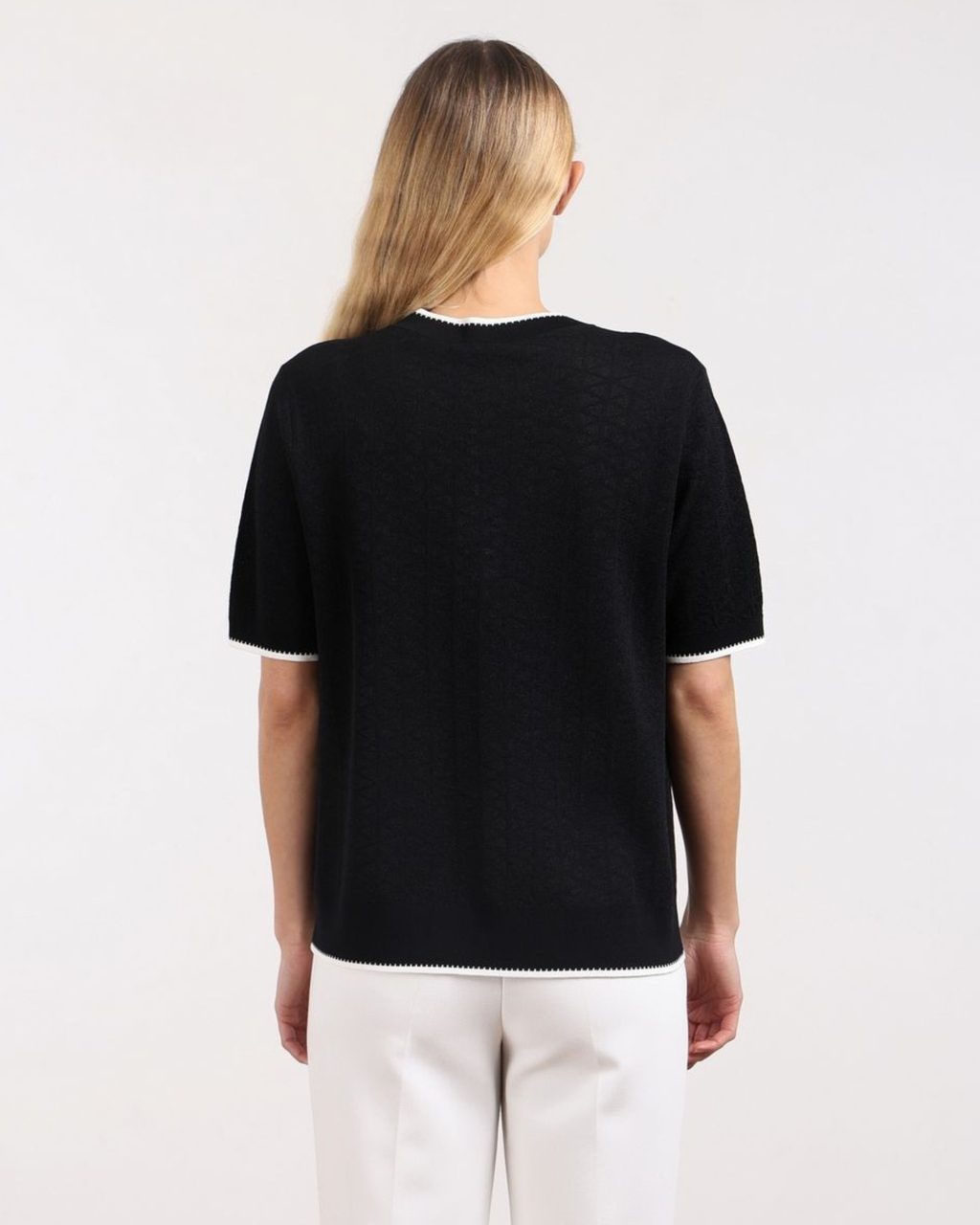 Contrast Trim Top
