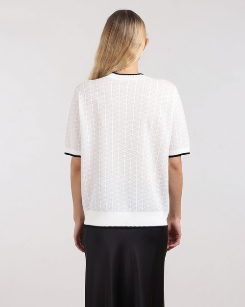 Contrast Trim Top