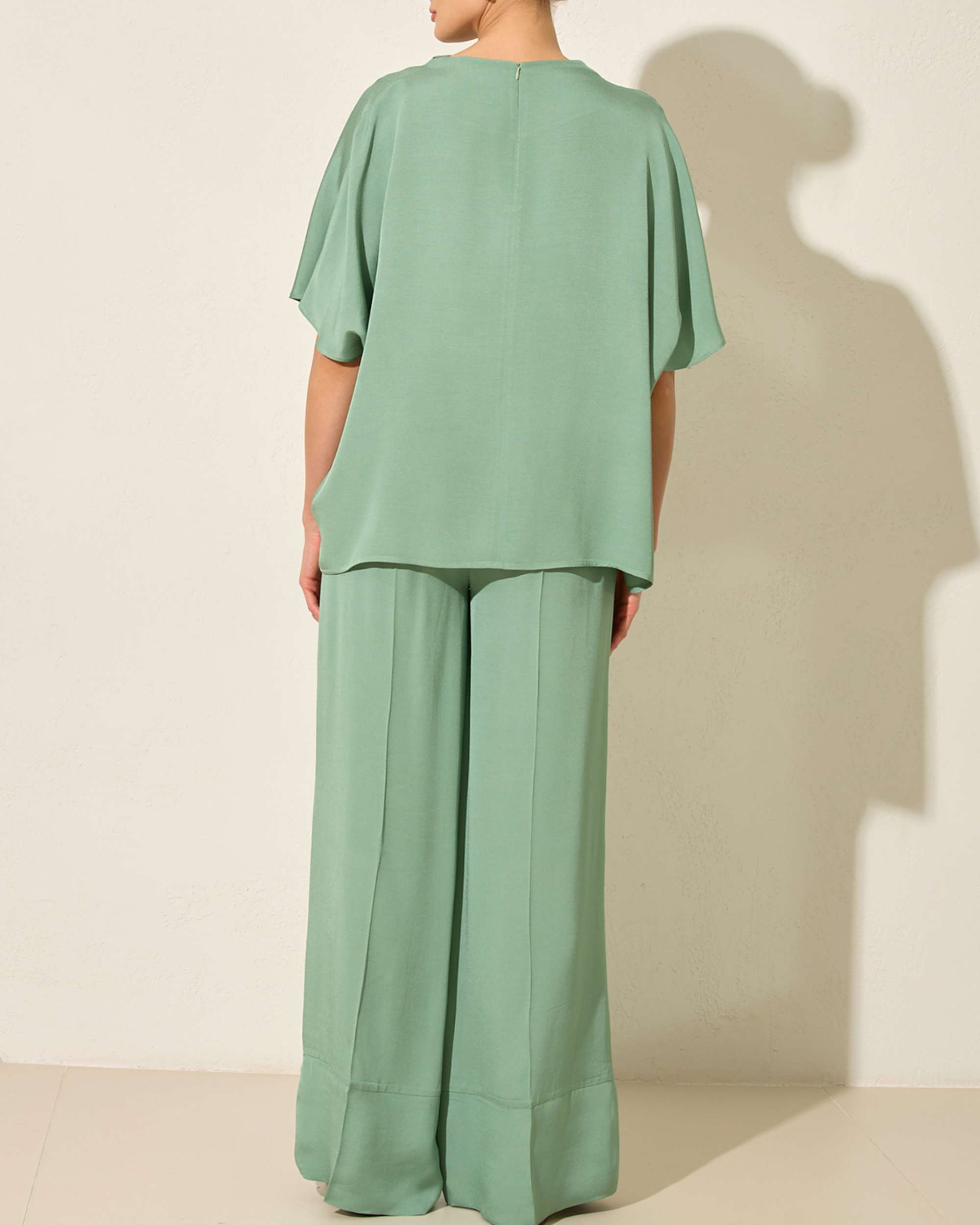 Fluid Two-Piece