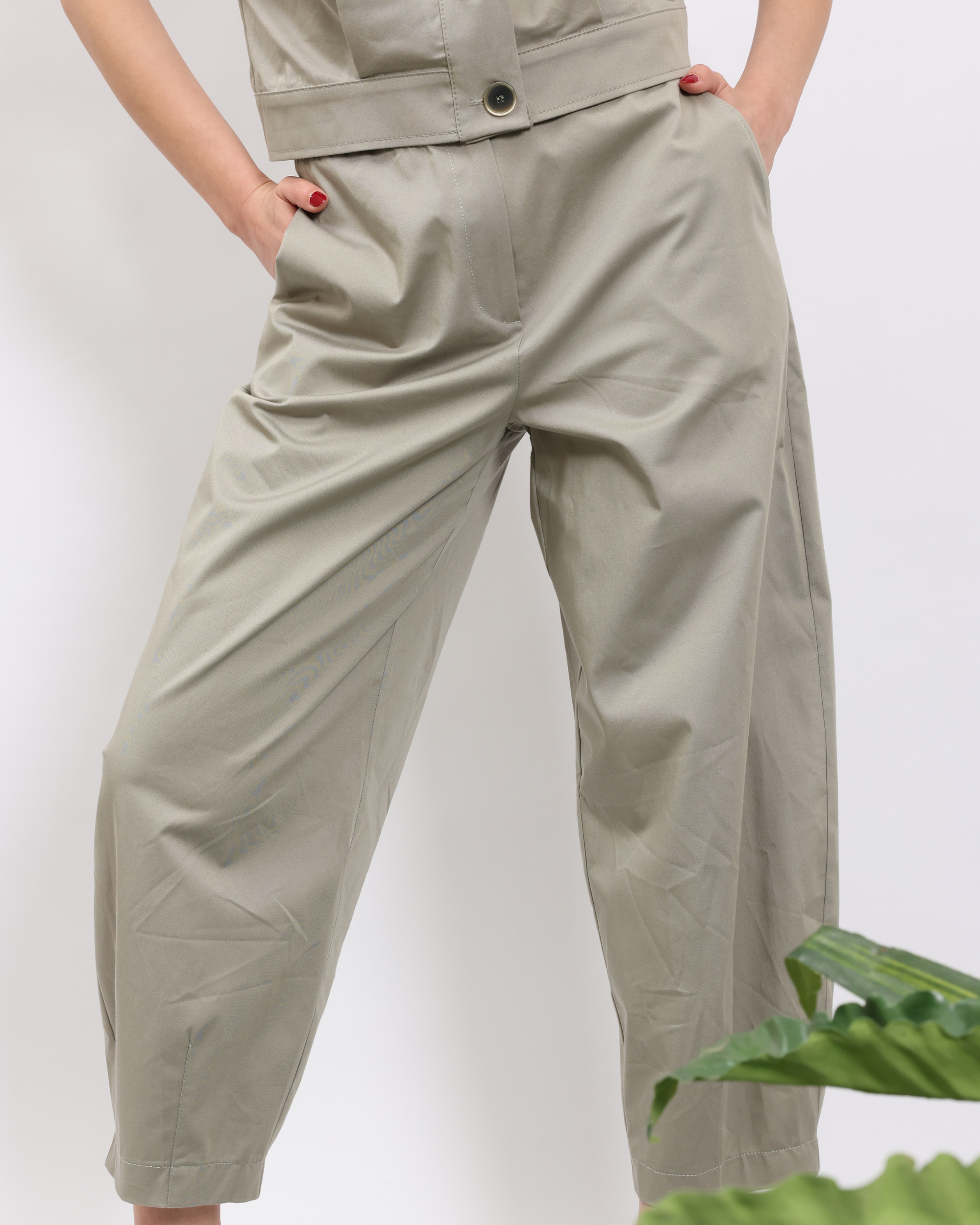 Barrel Leg Two-Piece